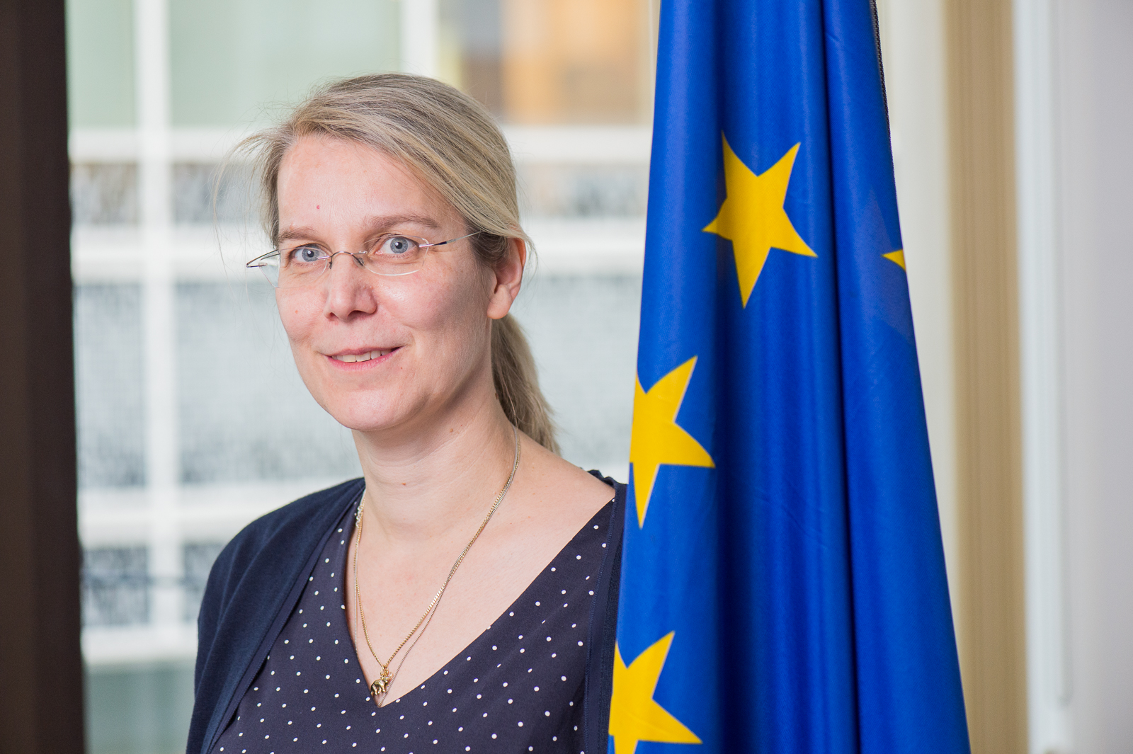 Leider haben wir keinen Titel zu diesem Bild. Wir arbeiten daran und bitten um Ihr Verständnis. ressler_christine.jpg