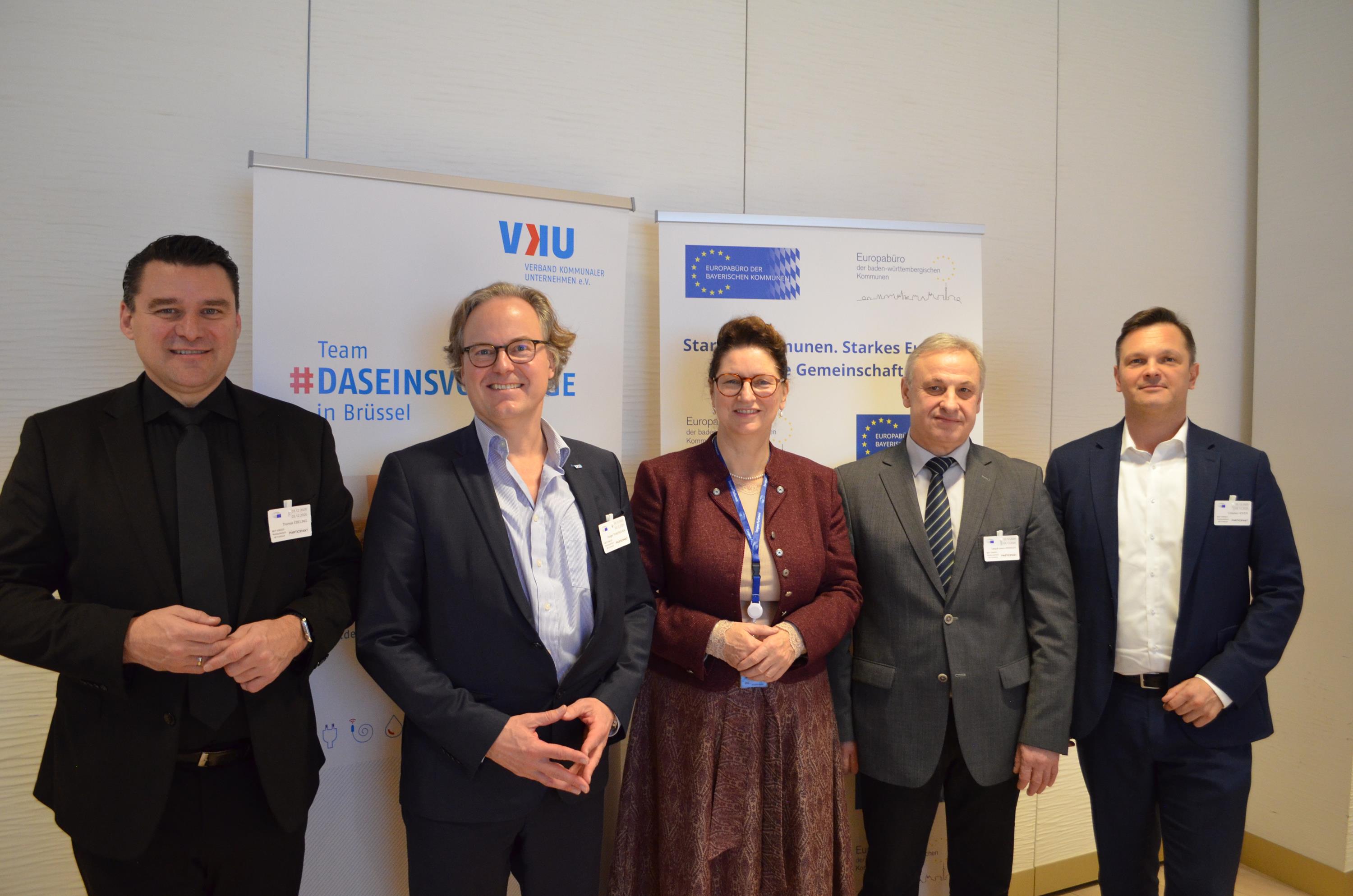 Leider haben wir keinen Alternativtext zu diesem Bild, aber wir arbeiten daran.